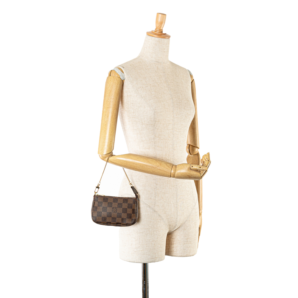 Pre-Loved Louis Vuitton Damier Ebene Mini Pochette Accessoires - Picture 7 of 7